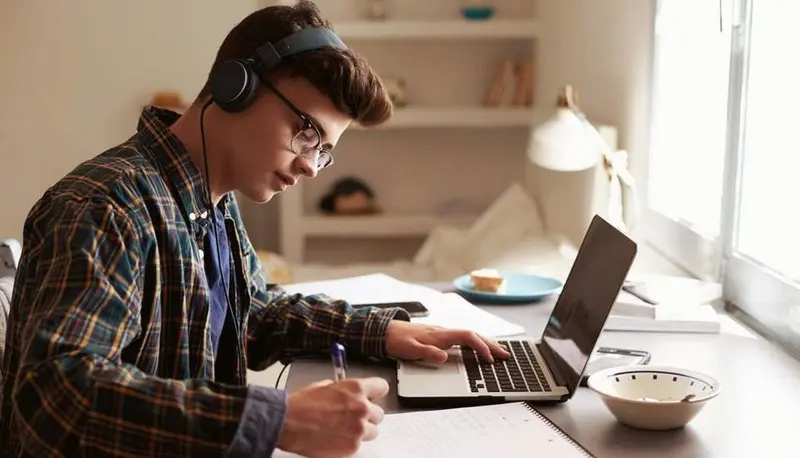 tại sao nên sử dụng ung dụng học tập miễn phí